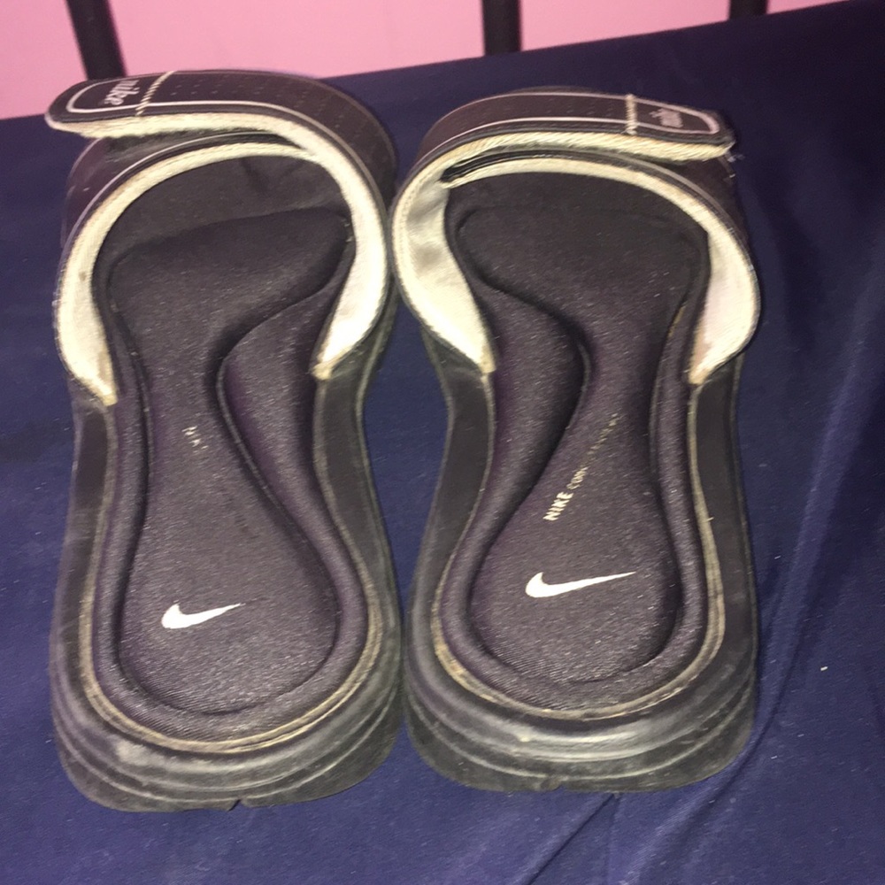 Nike Slides - Picture 2 of 2
